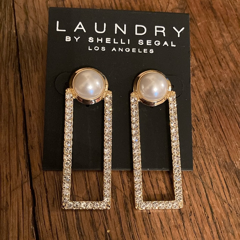 Laundry By‎ Shelli Segal Los Angeles Rectangle Rhinestone & "Pearl" Earr…